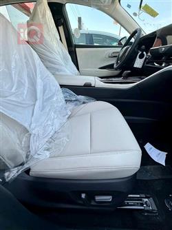 تۆیۆتا کراون